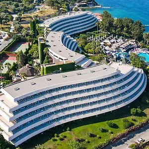 https://grand-blue-sky-international.aegeanhotels.net