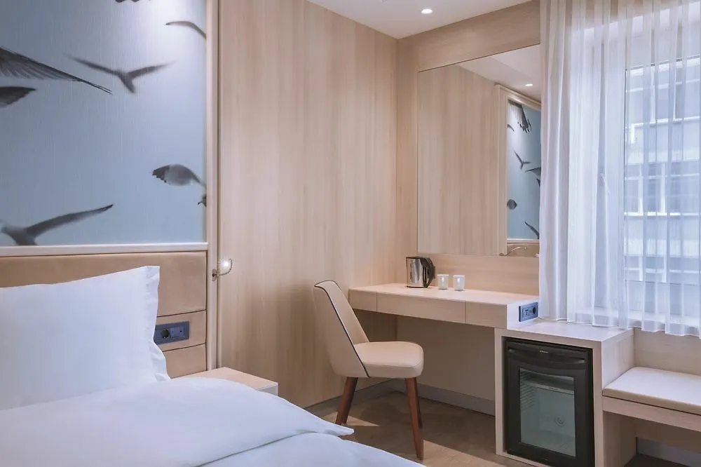 Ramada By Wyndham Istanbul Old City Hotel