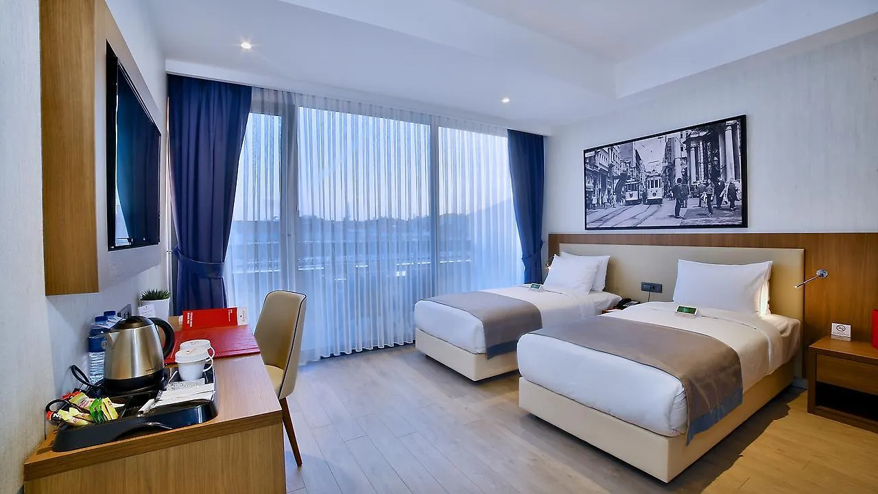 Hotel Ramada By Wyndham Istanbul Old City