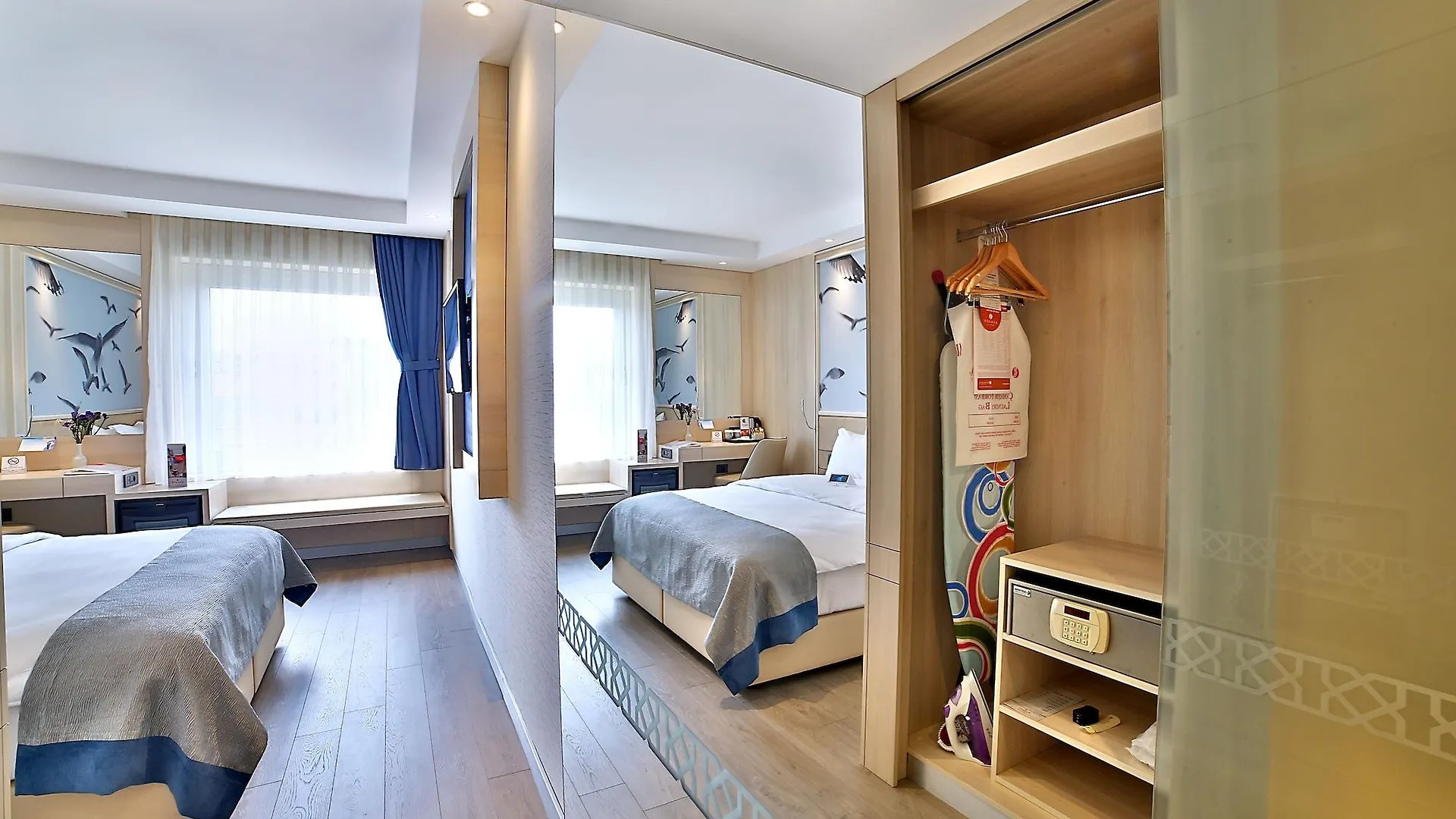 Ramada By Wyndham Istanbul Old City 4*,