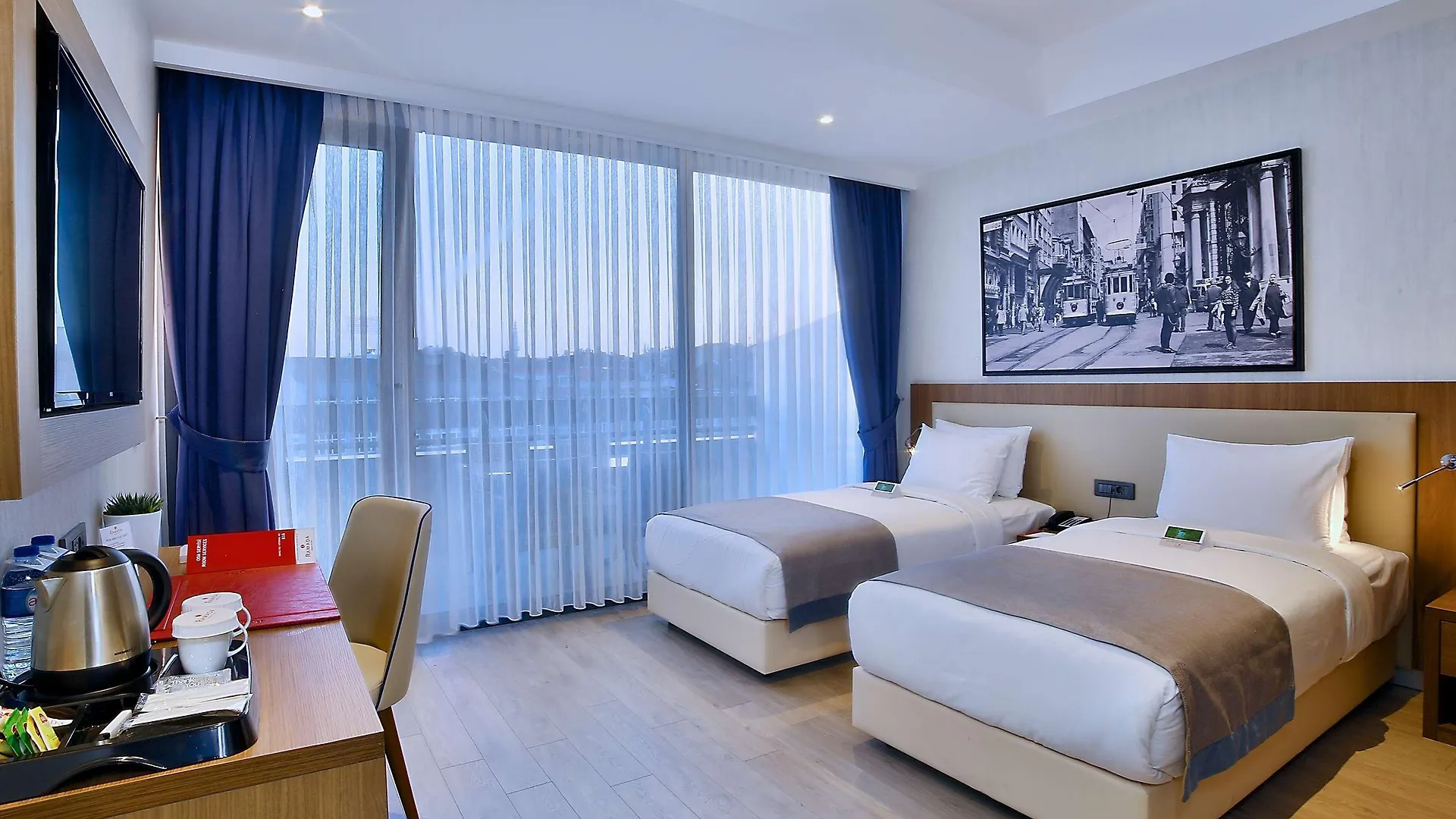 Ramada By Wyndham Istanbul Old City 4*,
